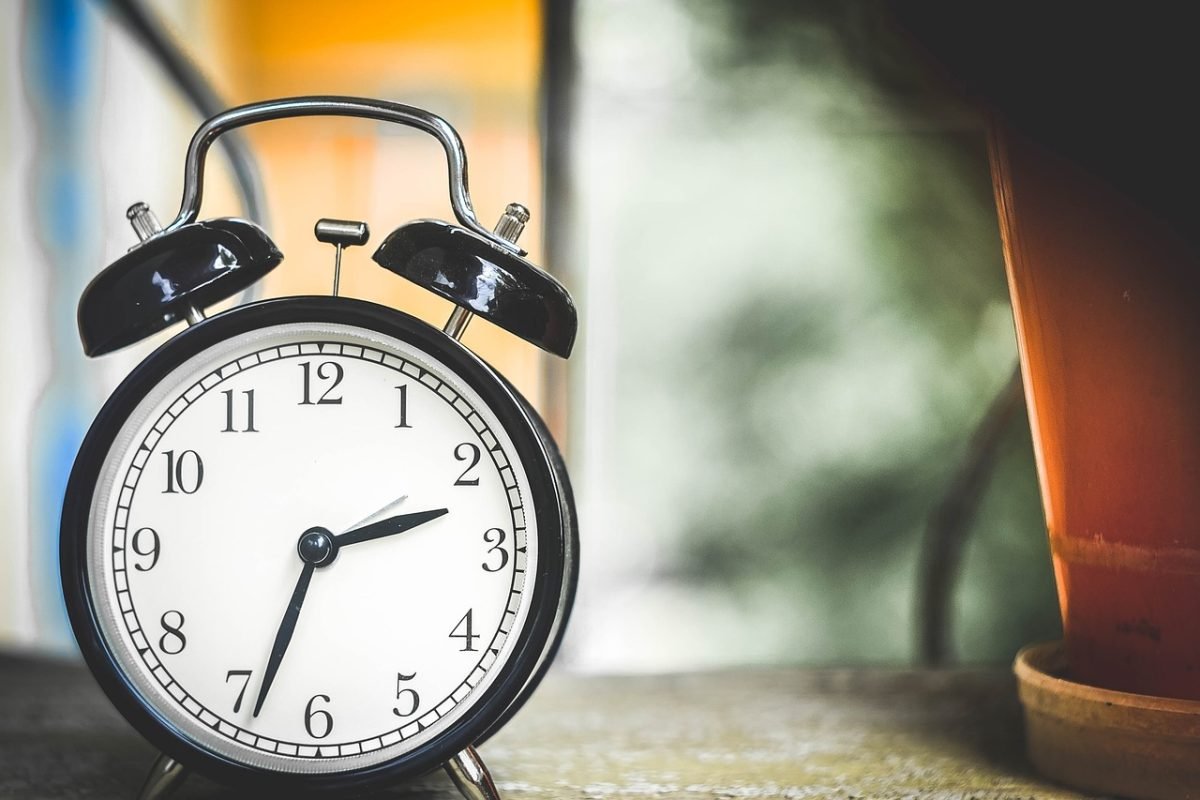 clock-time-alarm-clock-650753-1 clock, time, alarm clock-650753.jpg